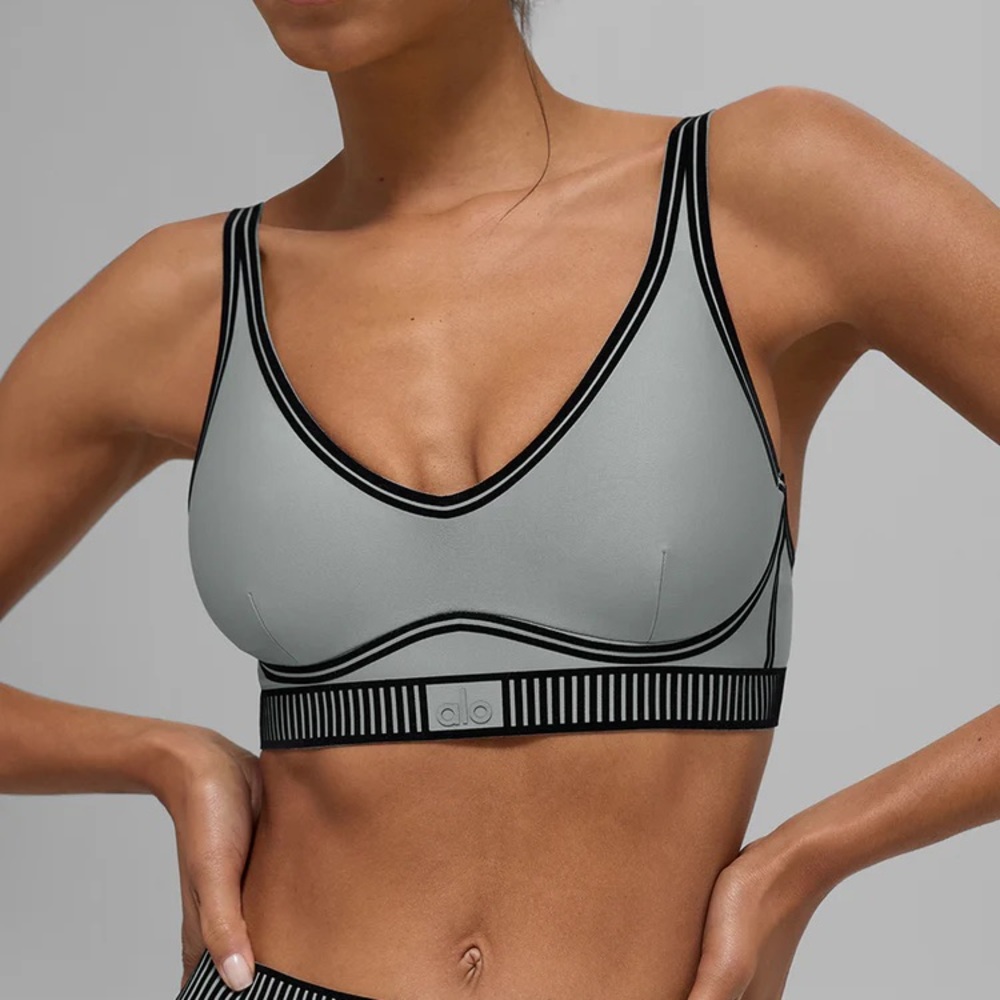 Alo Yoga Lunar Gray airlift line up Sports Bra - Picture 1 of 4